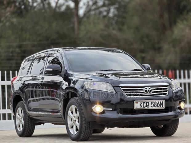 Toyota Vanguard 2012 Black