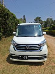 Nissan Dayz Roox 2019 Pearl for sale