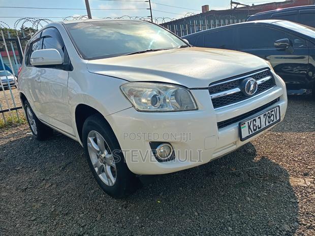 Toyota RAV4 2010 Black