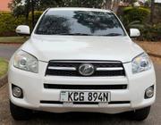 Toyota RAV4 2009 White for sale