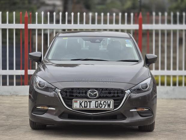 Mazda Axela 2018 Gray