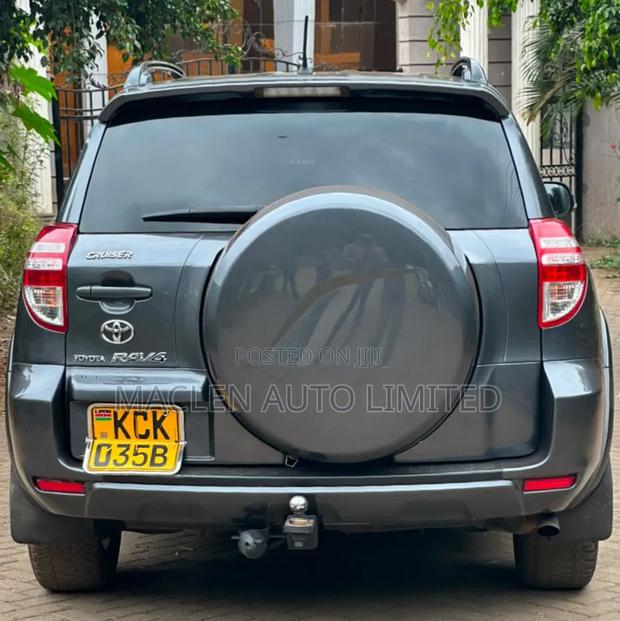Toyota RAV4 2010 Gray