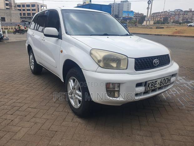 Toyota RAV4 2005 White
