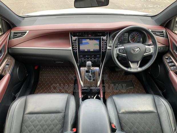 Toyota Harrier 2.0 2014 White