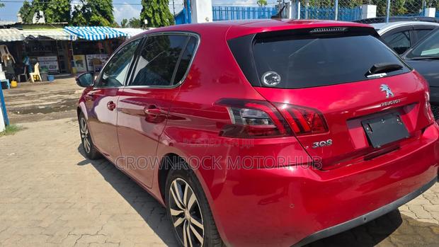 Peugeot 308 2020 Red