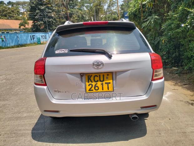 Toyota Corolla Fielder 2012 Silver