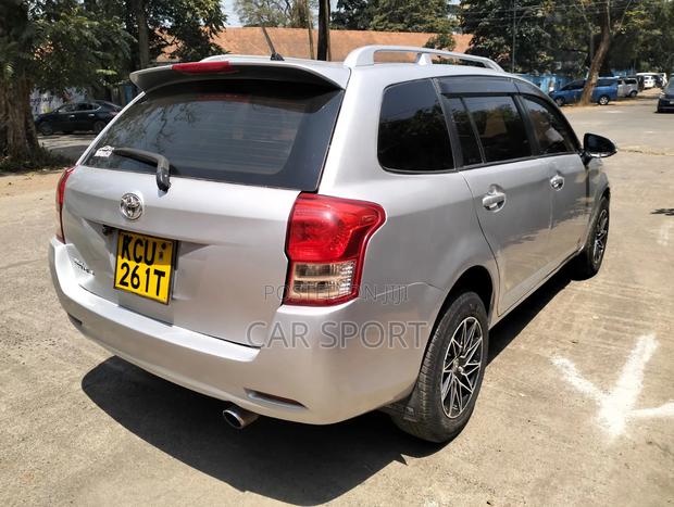 Toyota Corolla Fielder 2012 Silver