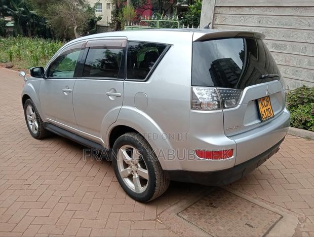 Mitsubishi Outlander 2009 Silver