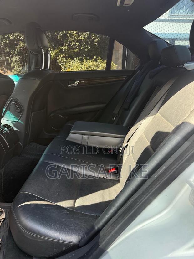 Mercedes-Benz C250 2009 Silver