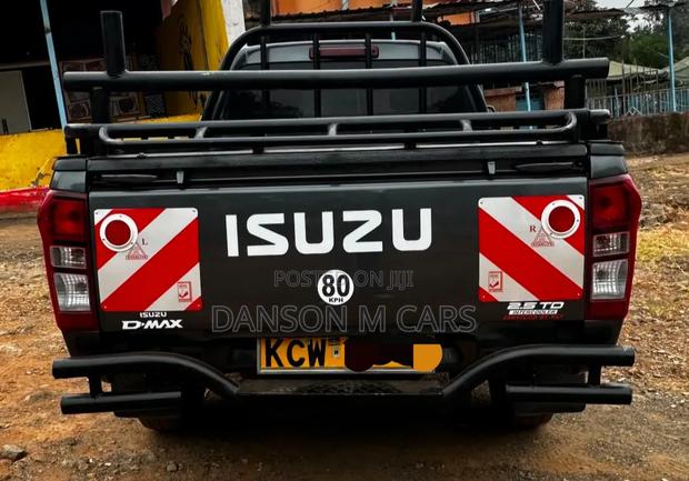 Isuzu D-MAX 2019 Black