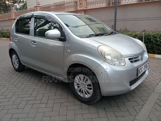 Toyota Passo 2014 Silver