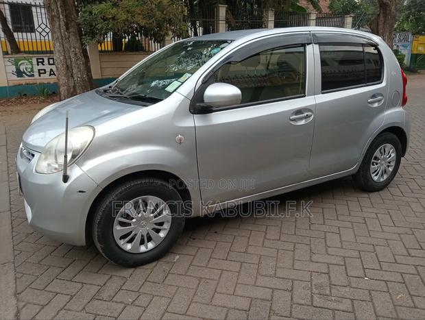 Toyota Passo 2014 Silver