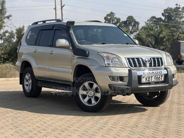 Toyota Land Cruiser Prado 2005 Beige