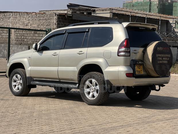 Toyota Land Cruiser Prado 2005 Beige