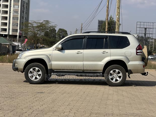 Toyota Land Cruiser Prado 2005 Beige