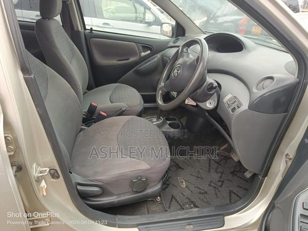 Toyota Vitz 2008 Gold