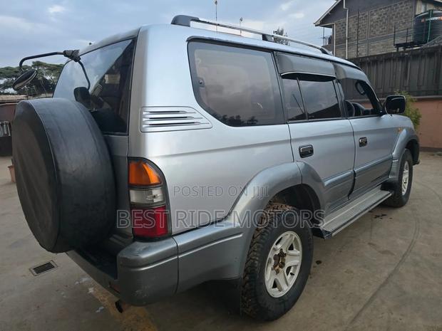 Toyota Land Cruiser Prado 3.0 D 1995 Silver