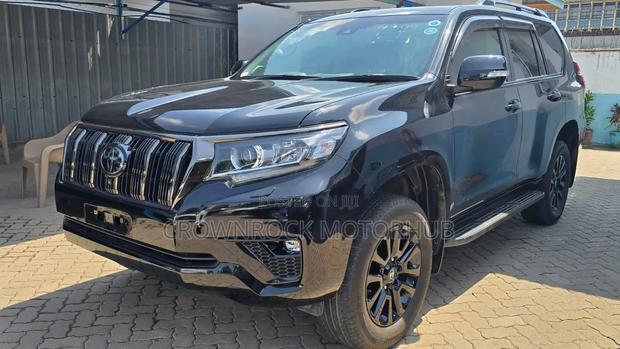 Toyota Land Cruiser Prado 2020 Black