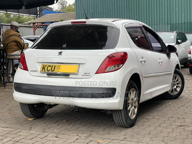 Peugeot 207 2012 White