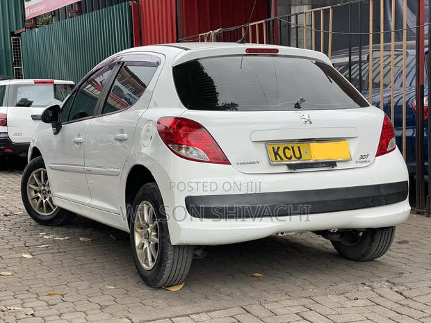 Peugeot 207 2012 White