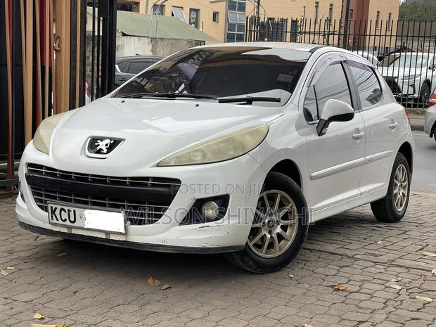 Peugeot 207 2012 White