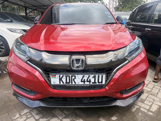 Honda Vezel 2018 Red