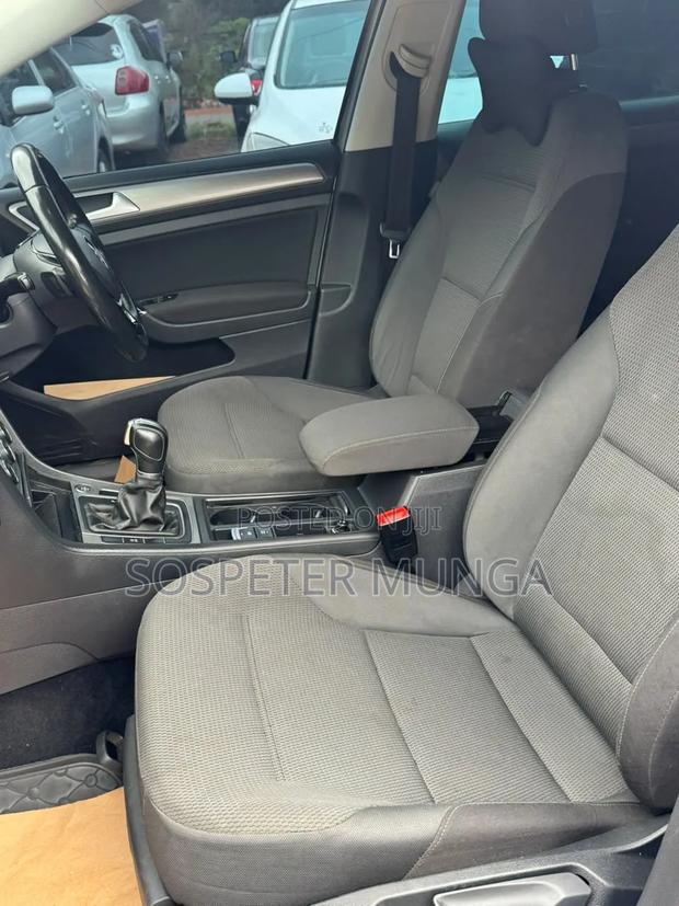 Volkswagen Golf 2016 Silver