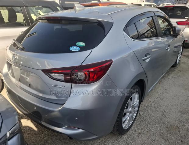 Mazda Axela 2019 Silver