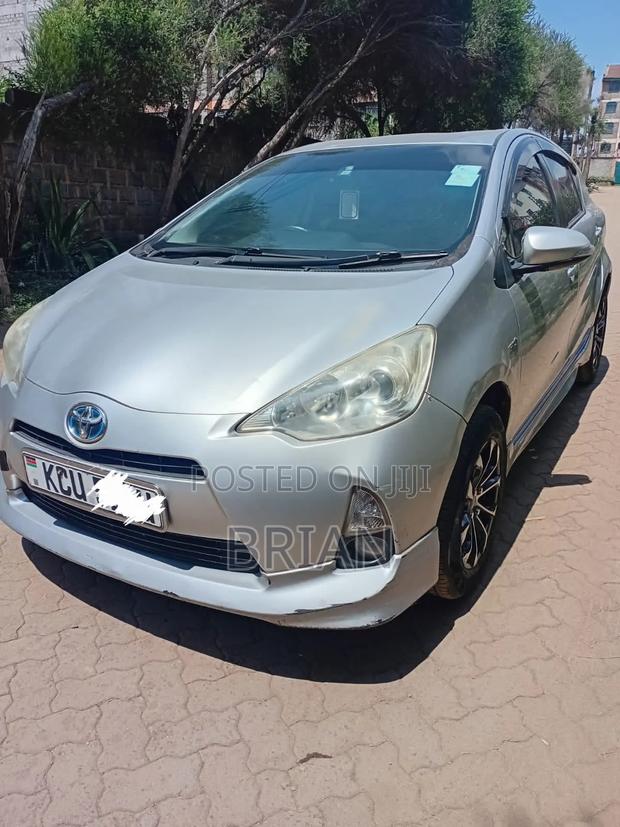 Toyota Aqua 2012 Silver