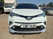 Toyota C-HR 2017 White for sale