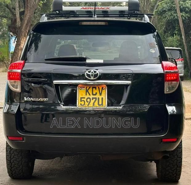 Toyota Vanguard 2013 Black