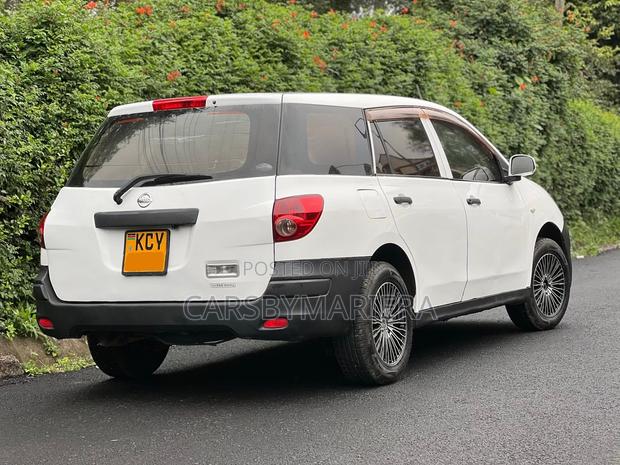 Nissan Advan 2012 White