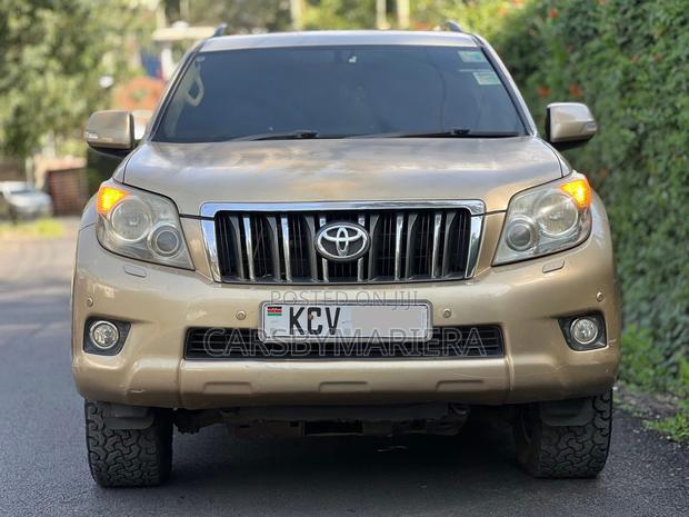 Toyota Land Cruiser Prado 3.0 TD 2012 Gold