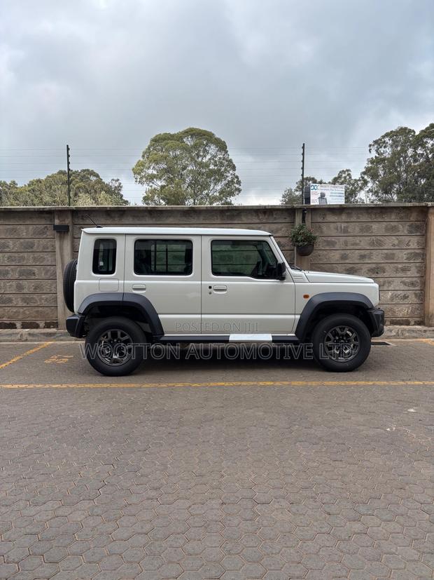 New Suzuki Jimny 2025 White