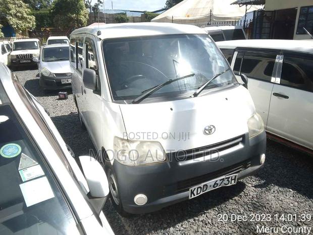 Toyota TownAce SV Premium 2014 White
