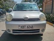 Toyota Sienta 2006 Silver for sale