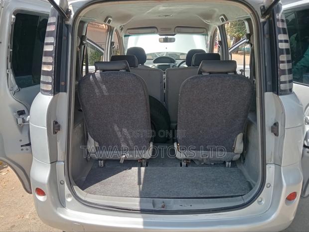 Toyota Sienta 2006 Silver