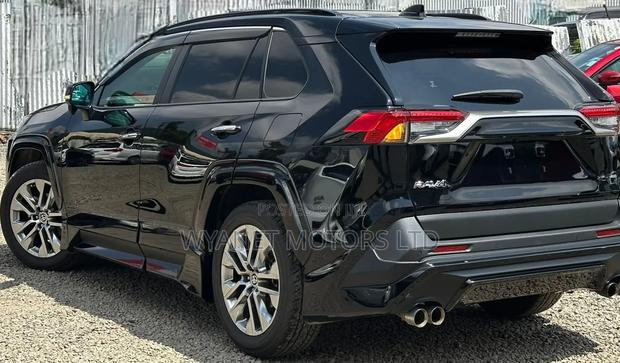 Toyota RAV4 2020 Black