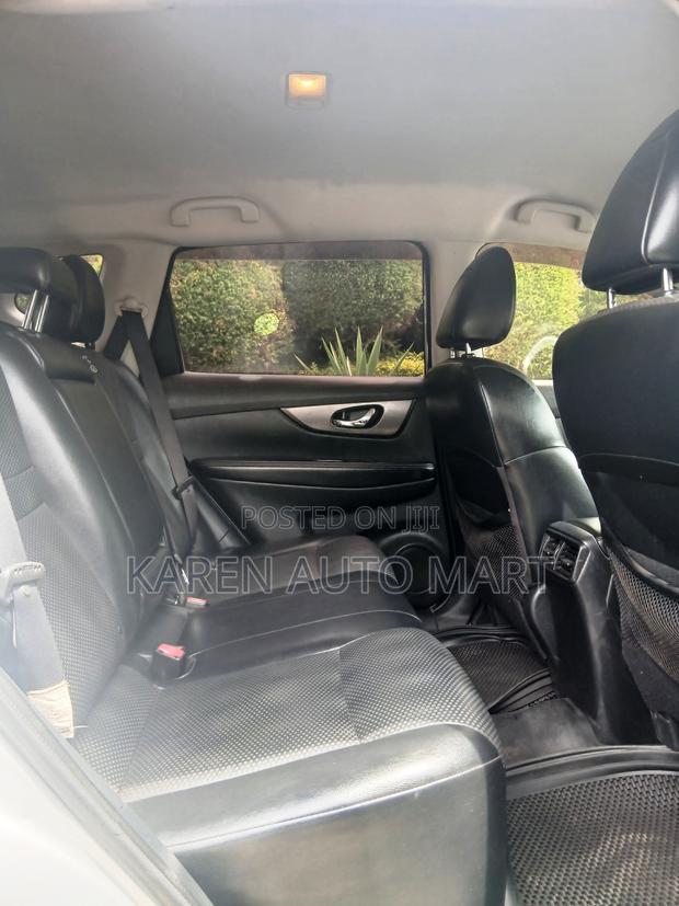 Nissan X-Trail 2.0 Petrol FWD 2014 Silver