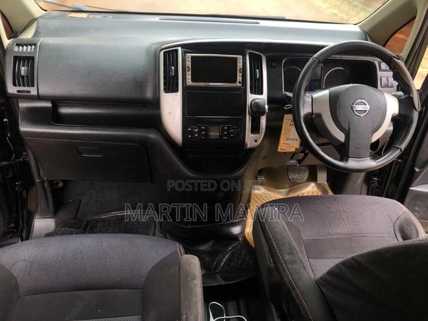Nissan Serena 2009 Black