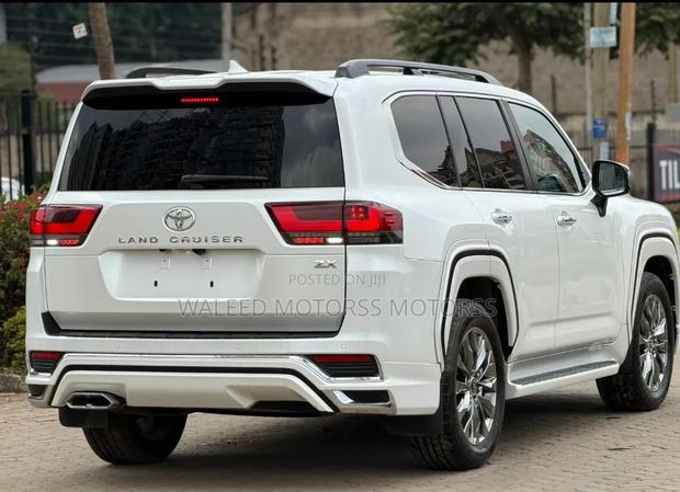 New Toyota Land Cruiser 2023 White