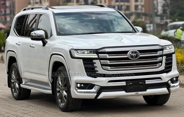 New Toyota Land Cruiser 2023 White