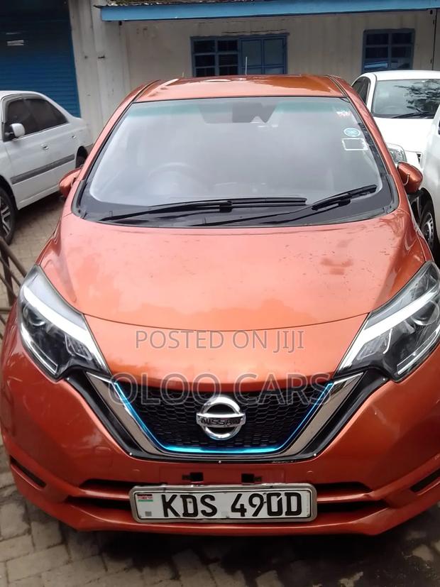 Nissan Note 2018 Orange