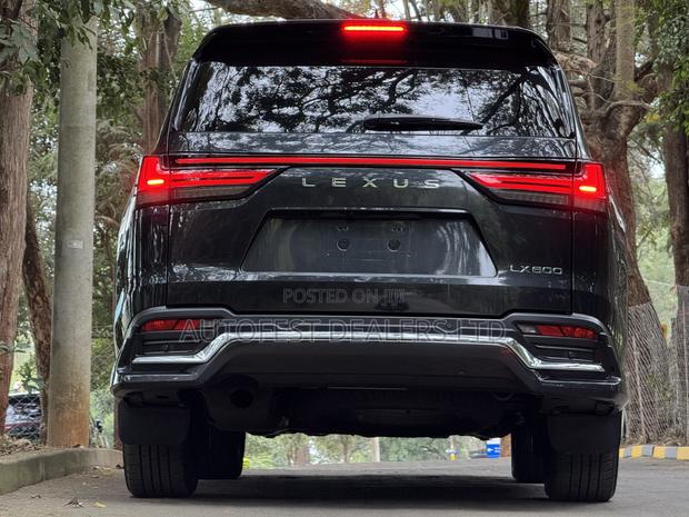 Lexus LX 600 2023 Black