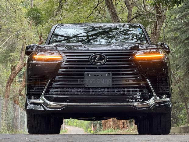 Lexus LX 600 2023 Black