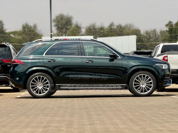 Mercedes-Benz GLE-Class GLE 300d 4MATIC 2020 Green