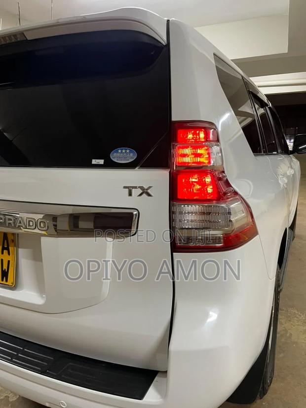 Toyota Land Cruiser Prado 2015 White