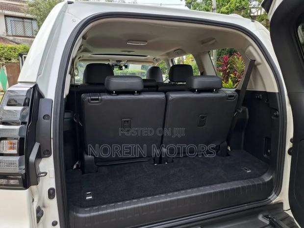Toyota Land Cruiser Prado 2021 Off white