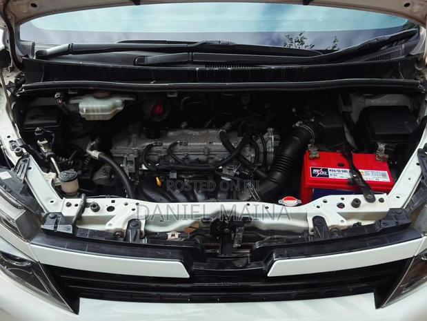 Toyota Voxy 2016 White