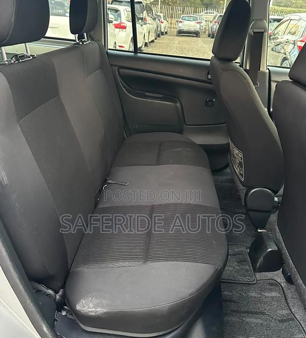 Toyota Probox 2020 Silver